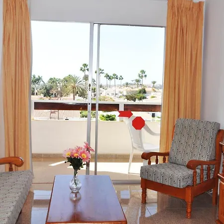 Rt-las Camelias Apartment